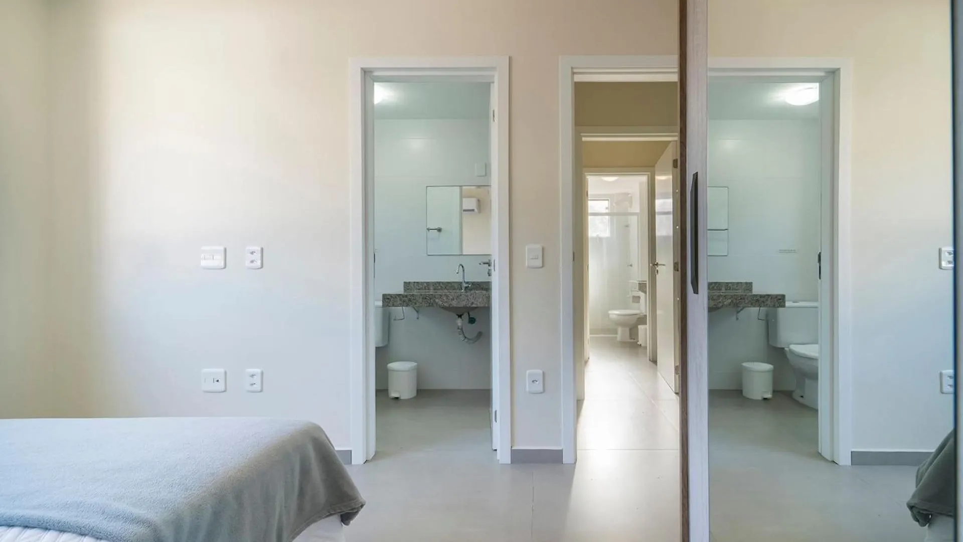 Torre Aguas De Marco Apartment Bombinhas 0*,  Brazil